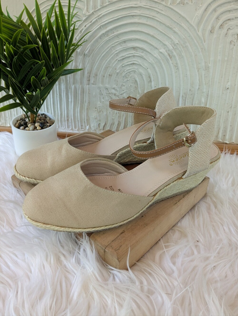 Wedges - Picture 5 of 5